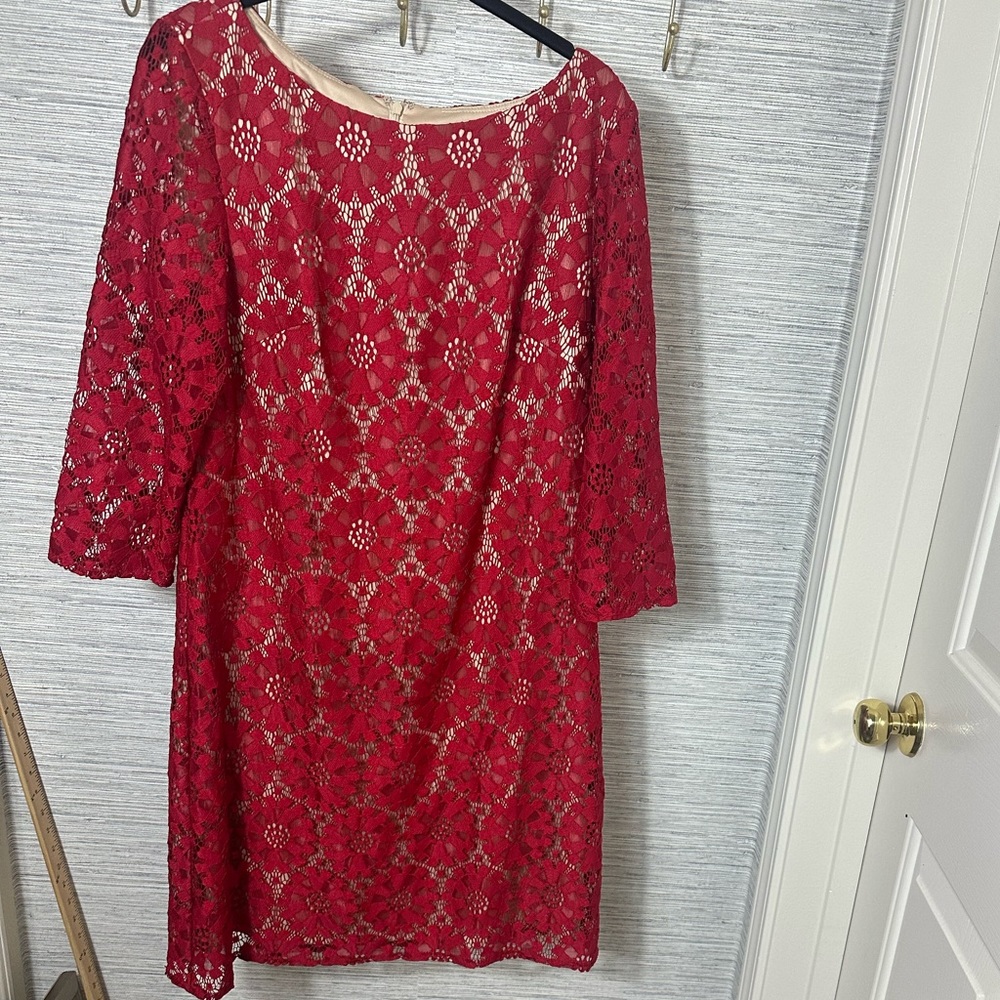 Jessica Howard lace shift dress